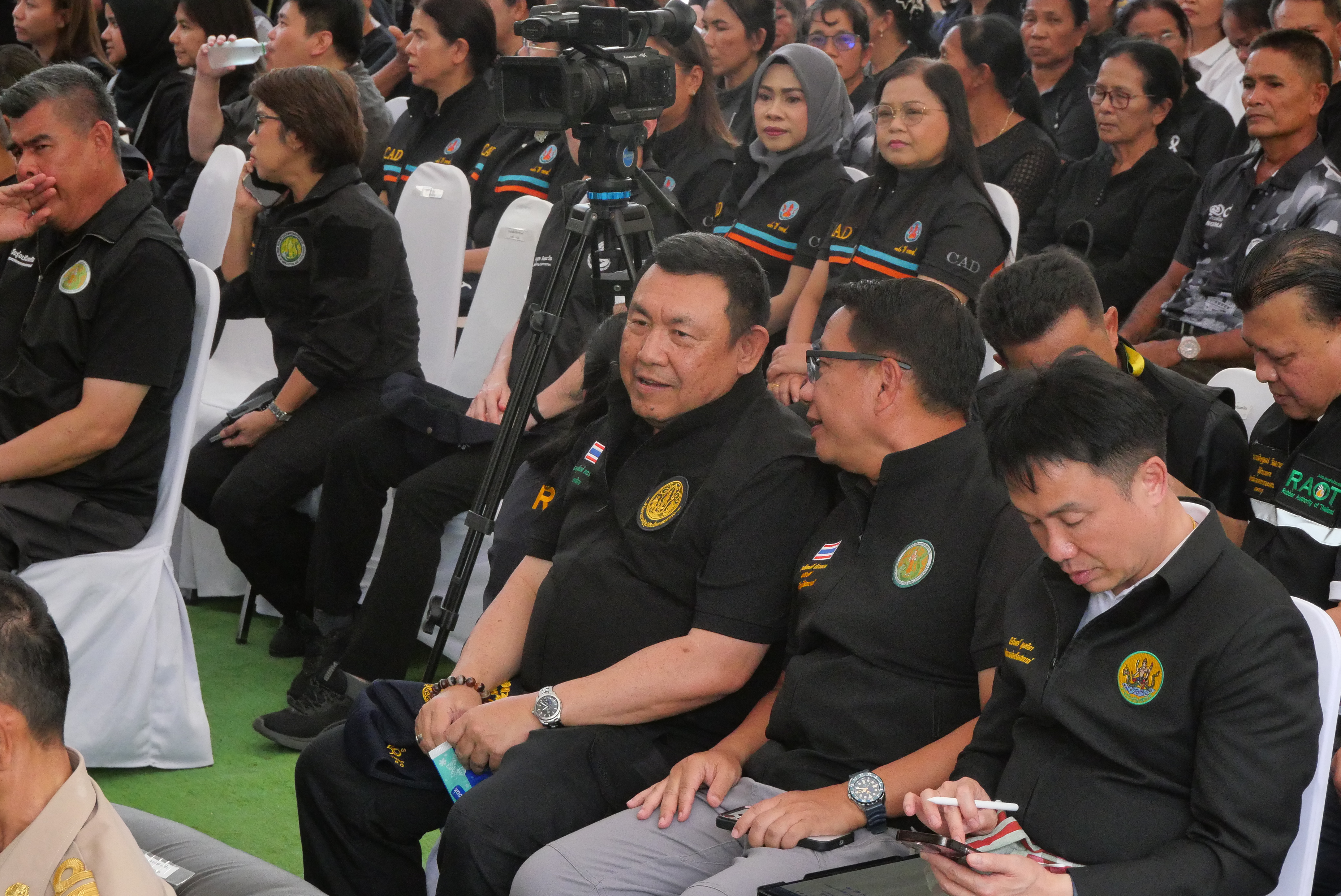 title - เลขาธิการ ส.ป.ก. ติดตาม รมว.กษ. และคณะ ลงพื้นที่ตรวจราชการ สหกรณ์กองทุนสวนยาง คลองช้าง จำกัด จังหวัดสงขลา 